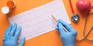 Cómo reconocer y tratar la fibrilación ventricular