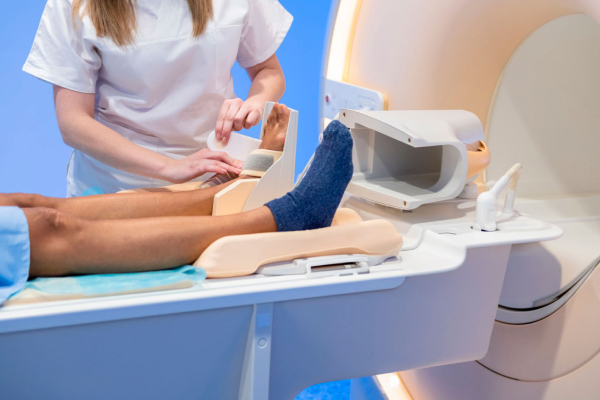 Resonancia magnética de pie en Écija