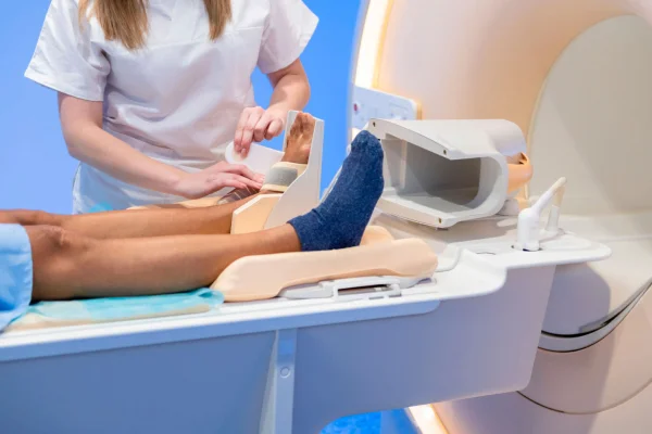 Resonancia magnética de pie